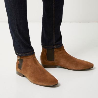 Medium brown buckle strap Chelsea boots